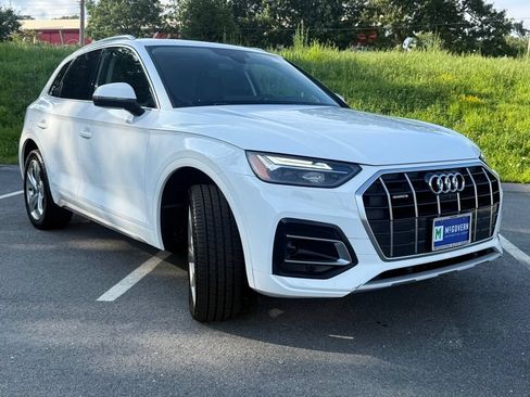 Used 2021 Audi Q5 2.0T Premium Plus w/ Premium Plus Package AWD/4WD image 8