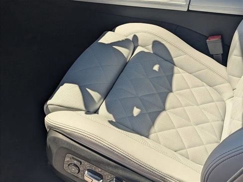 New 2026 BMW X5 sDrive40i image 4