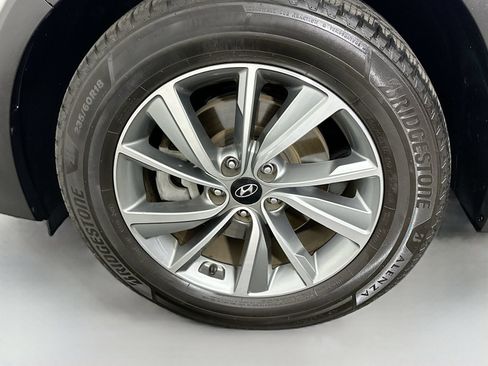 Used 2019 Hyundai Santa Fe Limited FWD image 32
