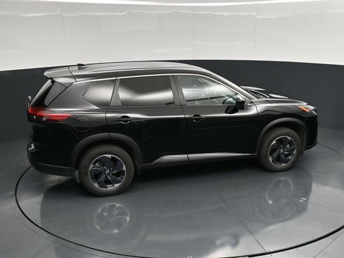 Used 2024 Nissan Rogue SV AWD/4WD image 36