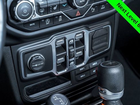 Used 2021 Jeep Gladiator Sport AWD/4WD image 24