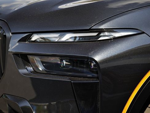 New 2026 BMW X7 xDrive40i w/ M Sport Package image 11