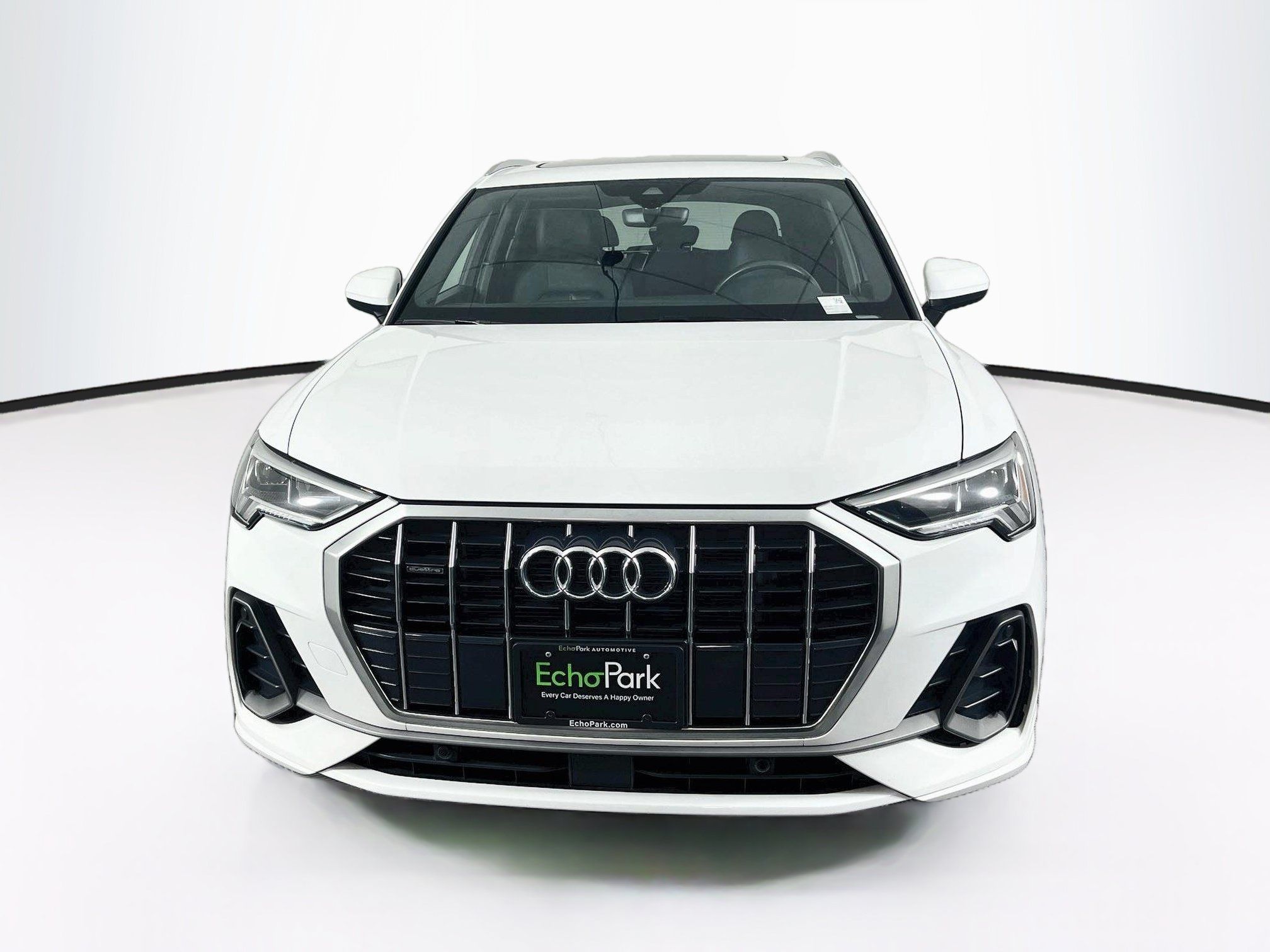 Used 2025 Audi Q3 2.0T Premium AWD/4WD image 2