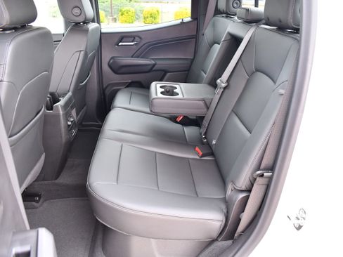 New 2026 GMC Canyon Elevation w/ Convenience Package RWD image 25