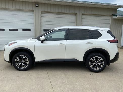 Used 2023 Nissan Rogue SV w/ SV Premium B Package AWD/4WD image 4