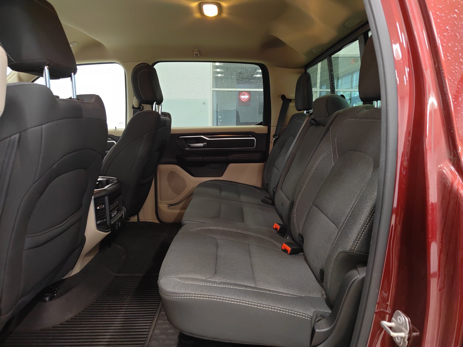 Used 2020 RAM 1500 Big Horn AWD/4WD image 11