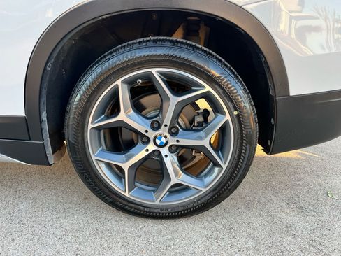 Used 2018 BMW X1 sDrive28i image 11