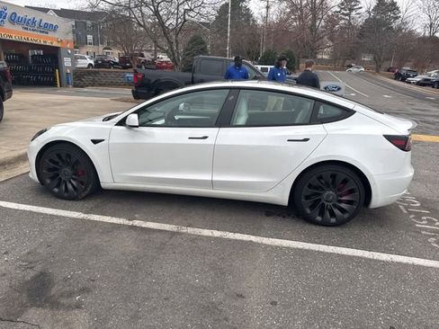 Used 2021 Tesla Model 3 Performance image 9