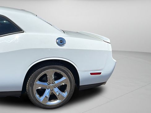 Used 2013 Dodge Challenger R/T RWD image 25