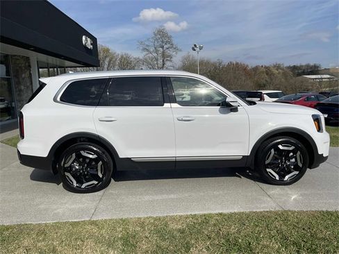New 2025 Kia Telluride EX image 6