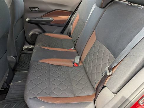 Used 2018 Nissan Kicks SR FWD image 27