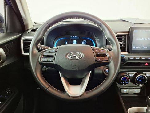 Certified 2026 Hyundai Venue SEL FWD image 15