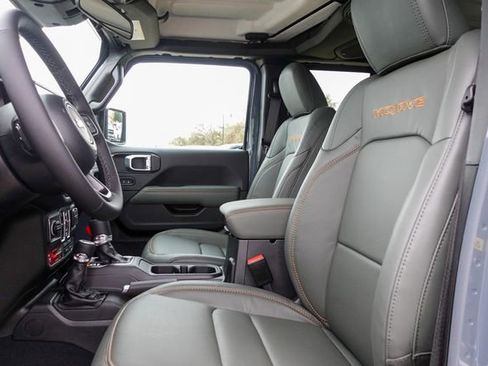 New 2026 Jeep Gladiator Mojave image 15