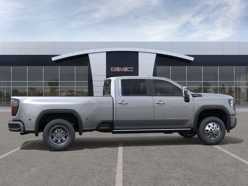 New 2026 GMC Sierra 3500 Denali Ultimate AWD/4WD image 5