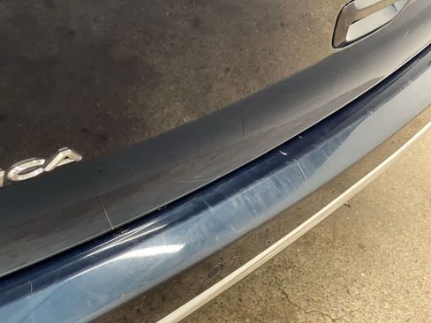 Used 2023 Chrysler Pacifica Touring-L image 38