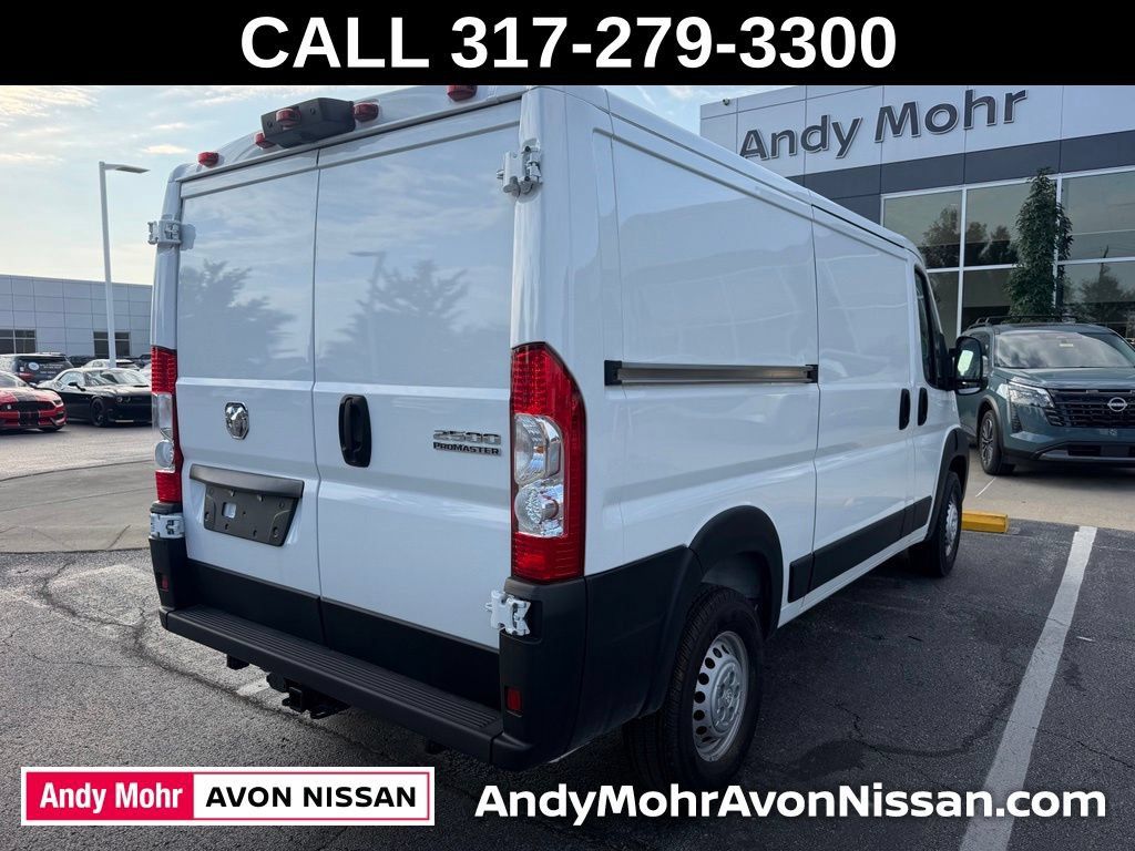Used 2025 RAM ProMaster 2500 w/ Convenience Group FWD image 5