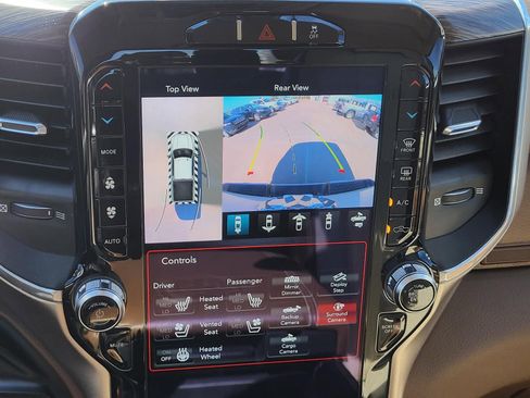 Used 2021 RAM 3500 Laramie image 31