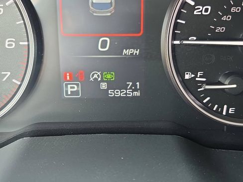 Used 2025 Subaru Outback Touring AWD/4WD image 27