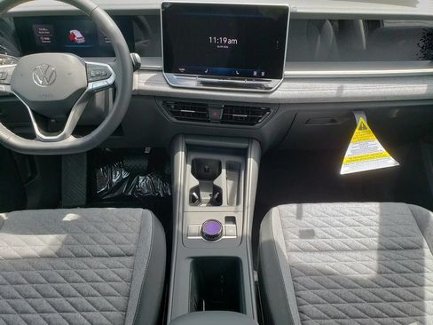 New 2026 Volkswagen Tiguan S FWD image 8