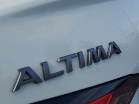 Certified 2023 Nissan Altima 2.5 S image 8