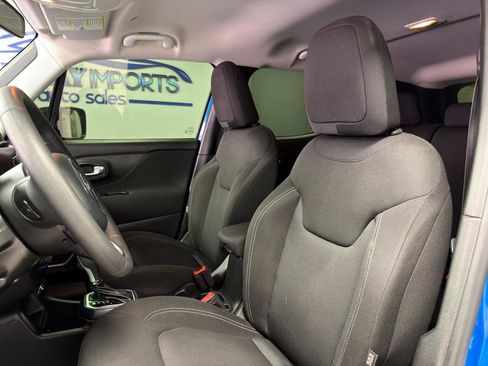 Used 2020 Jeep Renegade Sport FWD image 11