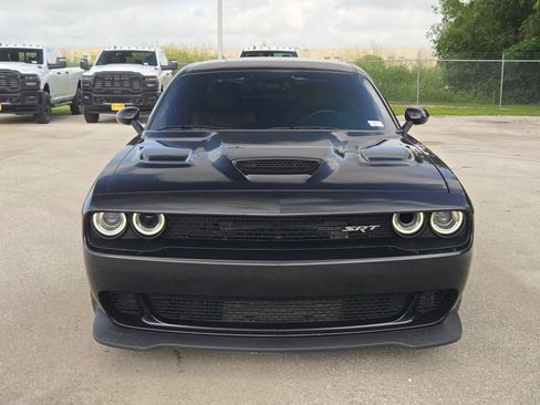 Used 2015 Dodge Challenger SRT Hellcat RWD image 8