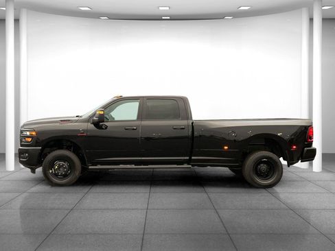 New 2026 RAM 3500 Tradesman image 4