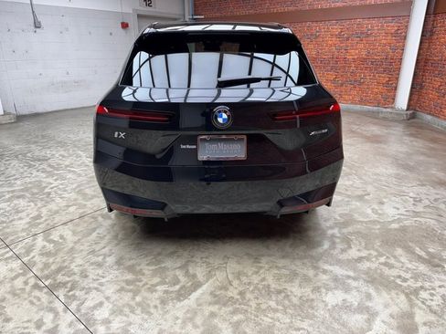 New 2026 BMW iX xDrive60 w/ Premium Package image 4