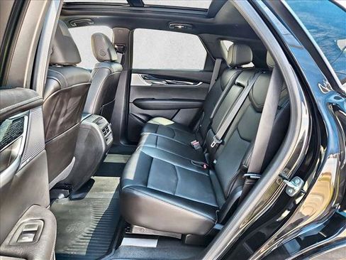 Certified 2025 Cadillac XT5 Premium Luxury w/ Technology Package AWD/4WD image 21