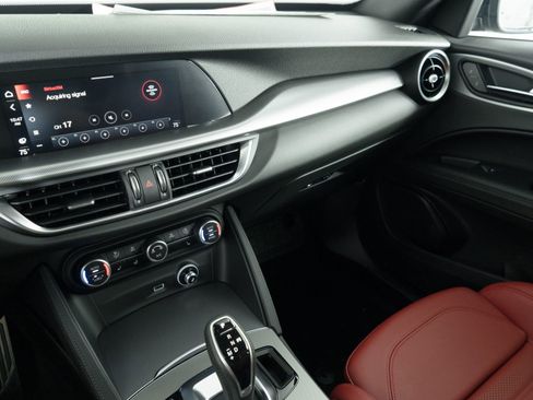 New 2025 Alfa Romeo Stelvio Sprint w/ Veloce Package image 37