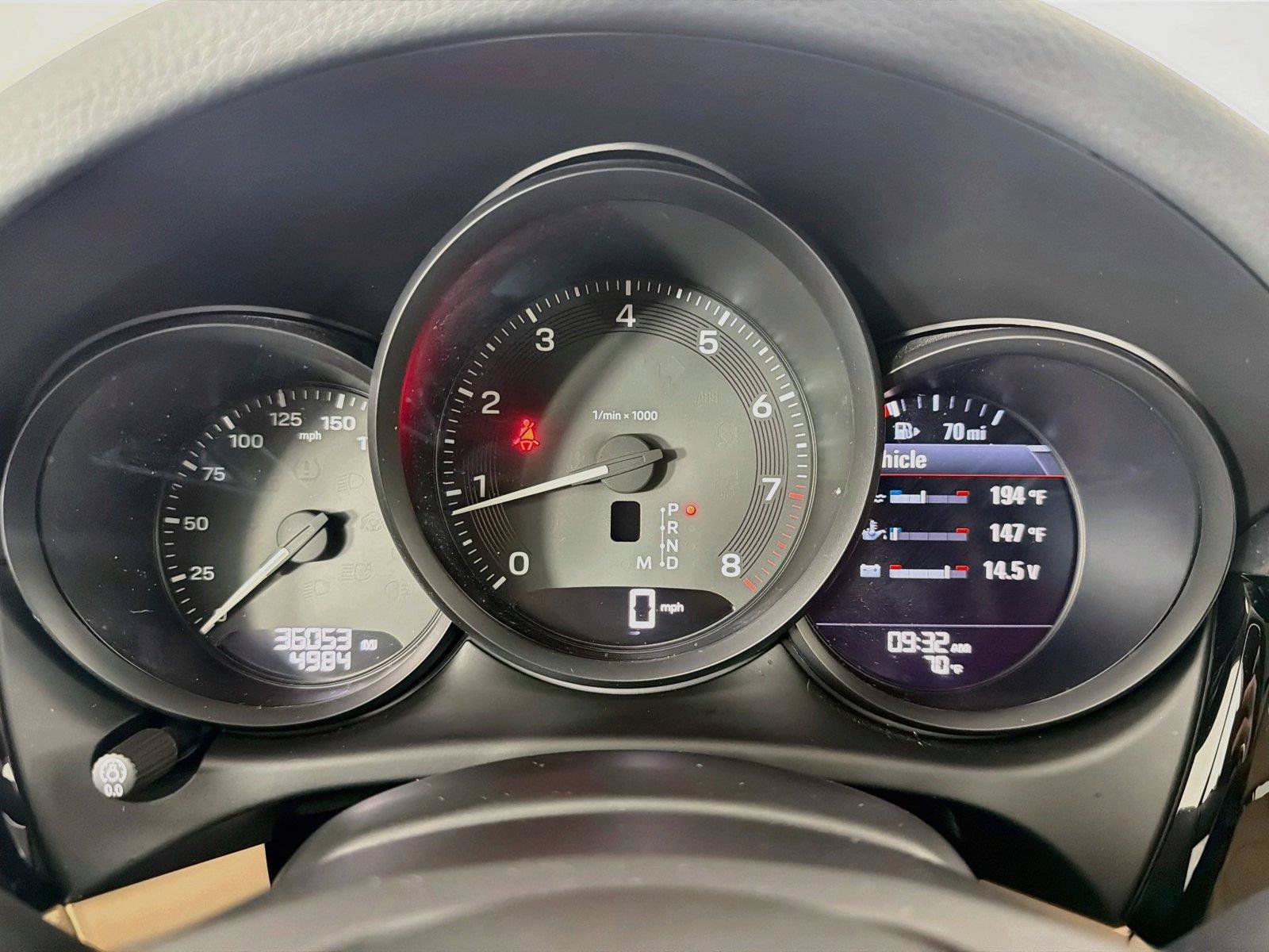 Certified 2023 Porsche Macan AWD/4WD image 15