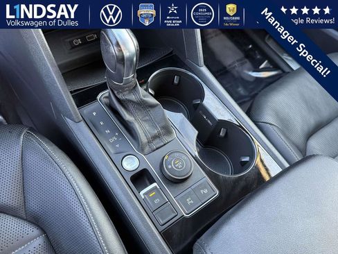 Used 2019 Volkswagen Atlas SEL Premium image 20