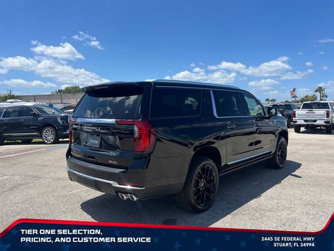 New 2026 GMC Yukon XL Denali AWD/4WD image 8