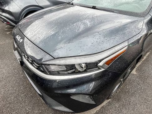 Used 2023 Kia Forte LXS w/ LXS Technology Package FWD image 3