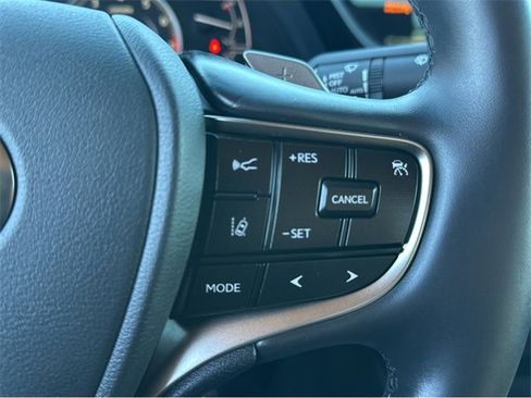 Certified 2025 Lexus ES 350 w/ Premium Package image 33