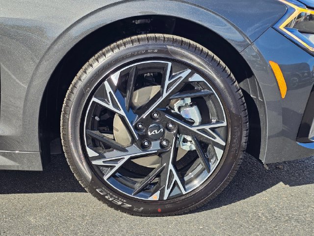 New 2027 Kia K5 GT-Line AWD/4WD image 9