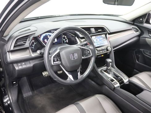 Used 2019 Honda Civic Touring image 20