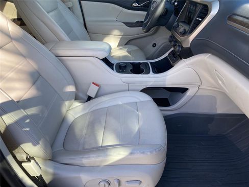 Used 2023 GMC Acadia Denali w/ Denali Ultimate Package image 33