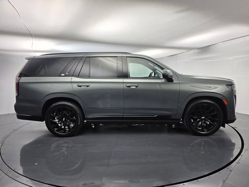 Used 2023 Cadillac Escalade Sport Platinum w/ LPO, ONYX Package AWD/4WD image 3