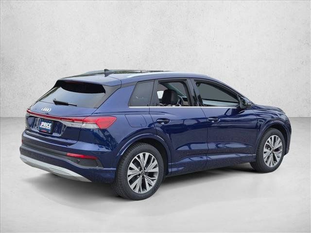Used 2023 Audi Q4 e-tron Premium Plus w/ Premium Plus RWD image 5