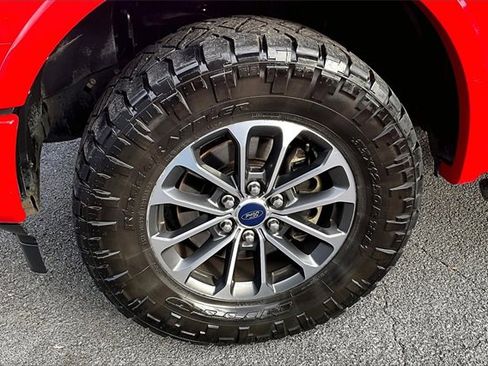 Used 2018 Ford F150 XLT w/ Equipment Group 302A Luxury image 8