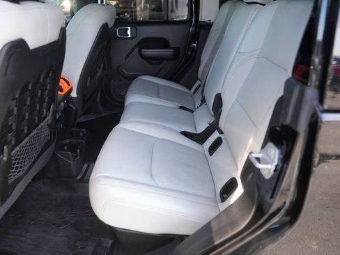 Used 2021 Jeep Gladiator Mojave image 12