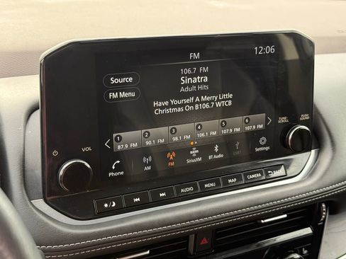 Used 2021 Nissan Rogue SL w/ Premium Package image 19