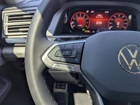 New 2026 Volkswagen Atlas Peak Edition AWD/4WD image 13