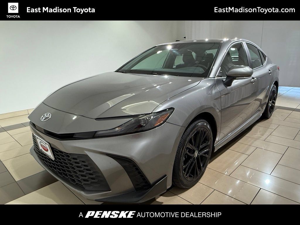 Used 2025 Toyota Camry SE w/ Convenience Package AWD/4WD image 1