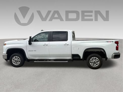 Used 2025 Chevrolet Silverado 2500 LT w/ Convenience Package AWD/4WD image 8