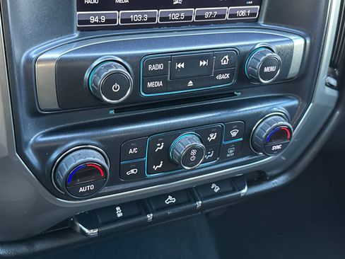Used 2018 Chevrolet Silverado 1500 LT w/ All Star Edition AWD/4WD image 27