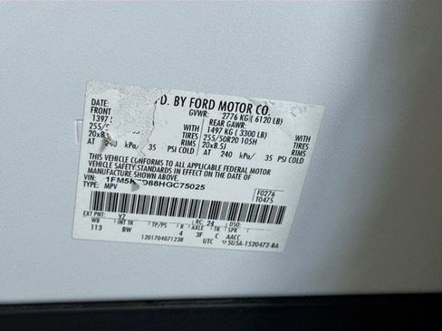 Used 2017 Ford Explorer XLT w/ Equipment Group 202A FWD image 44