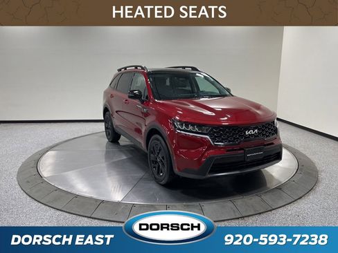 Used 2023 Kia Sorento S w/ Panoramic Sunroof Package image 4