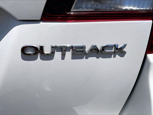 Used 2019 Subaru Outback 2.5i Premium AWD/4WD image 30